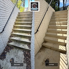 Detailed-House-Wash-Trex-Deck-Walk-Out-Steps-Cleaning-in-Dumfries-VA 8