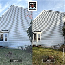 Exterior-House-Washing-in-Lake-Ridge-VA-Restoring-Vinyl-Siding-Driveway-Walkout-Steps 4