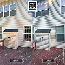 House-Wash-Walk-Out-Steps-Sidewalk-Cleaning-in-Woodbridge-VA 1