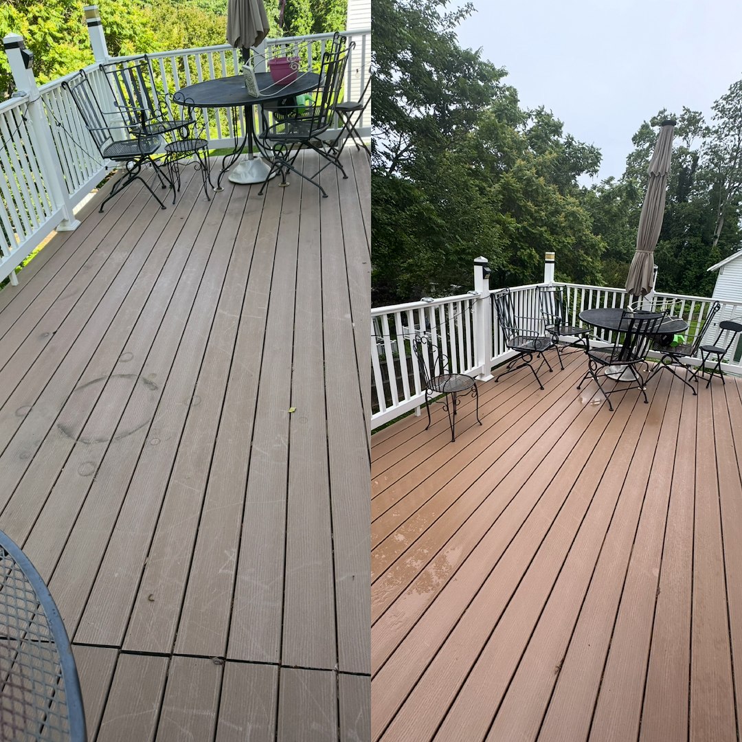 Vinyl Deck Cleaning – Halls Hill Neighborhood, Arlington, VA